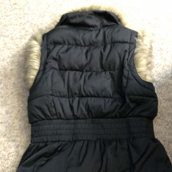 Winter Vest - Picture 2 of 5